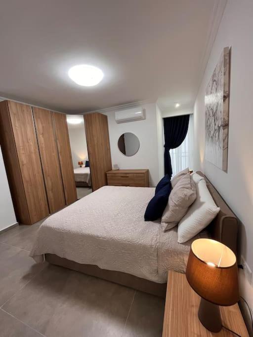 3 Bedroom Seaside Luxury Accommodation - Sleeps 8 St. Paul's Bay Buitenkant foto