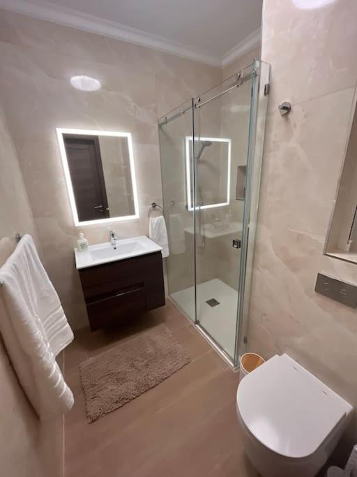 3 Bedroom Seaside Luxury Accommodation - Sleeps 8 St. Paul's Bay Buitenkant foto